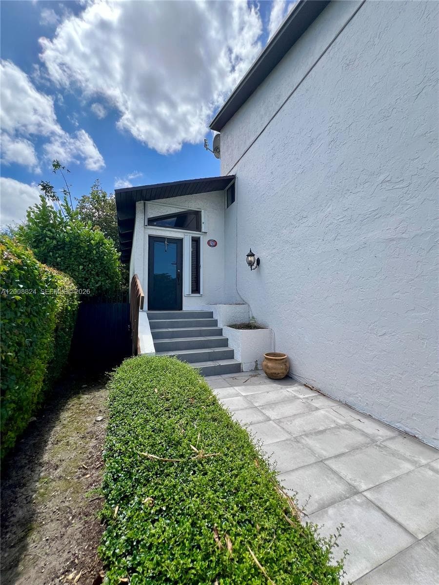 3610 SW 113th Pl, Miami FL 33165 photo 3