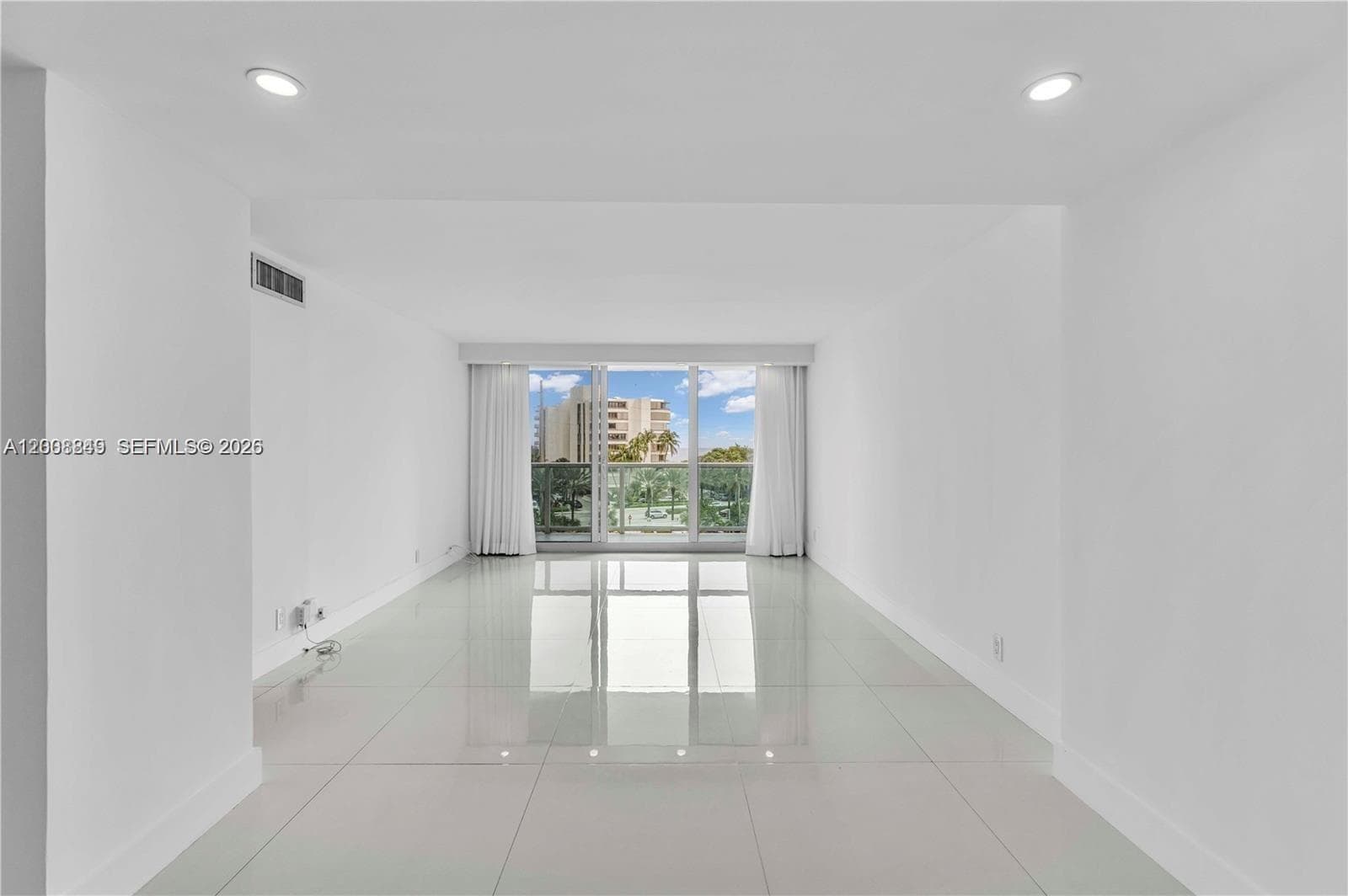 100 Bayview Dr # 508, Sunny Isles Beach FL 33160 photo 4