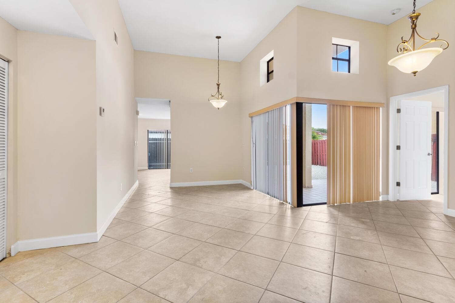 8871 SW 6th Street, Miami, FL 33174 photo 3