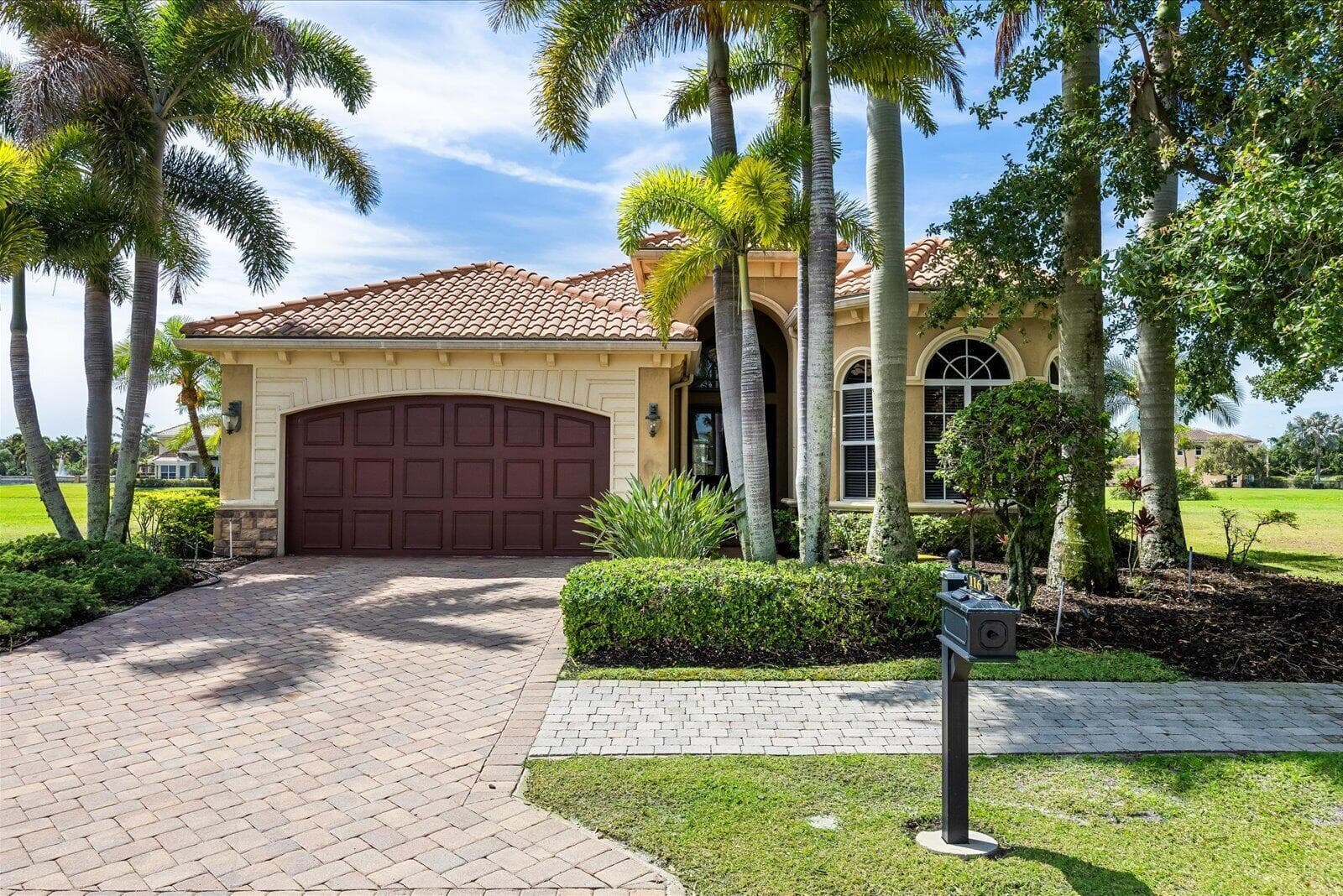 116 SE Bella Strano, Port St. Lucie FL 34984 photo 2