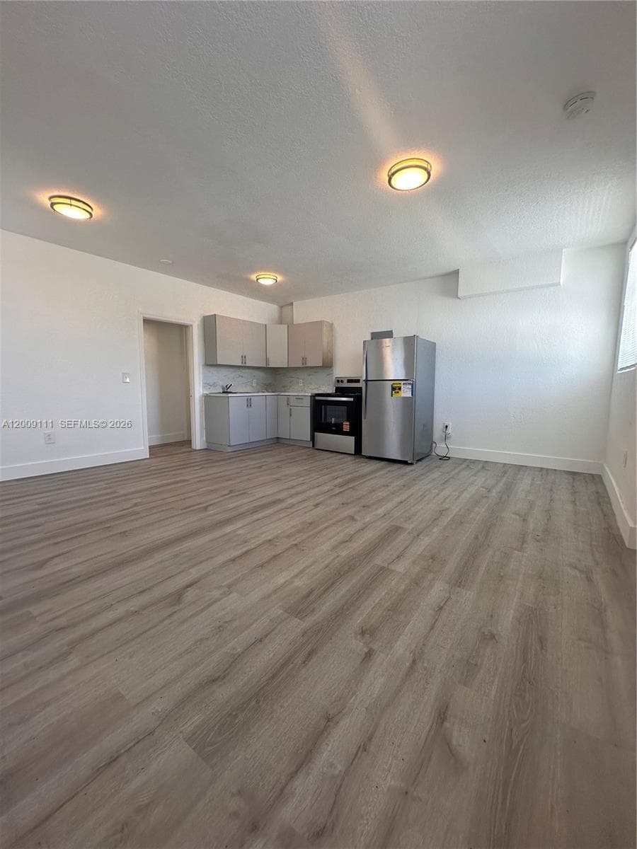 50 NW 79th St # 6, Miami, FL 33150 photo 2