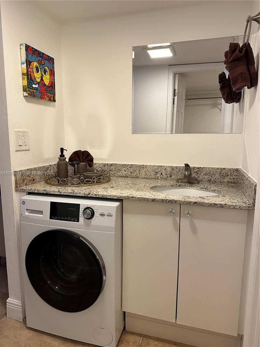 6039 Collins Ave # 1510, Miami Beach, FL 33140 photo 4