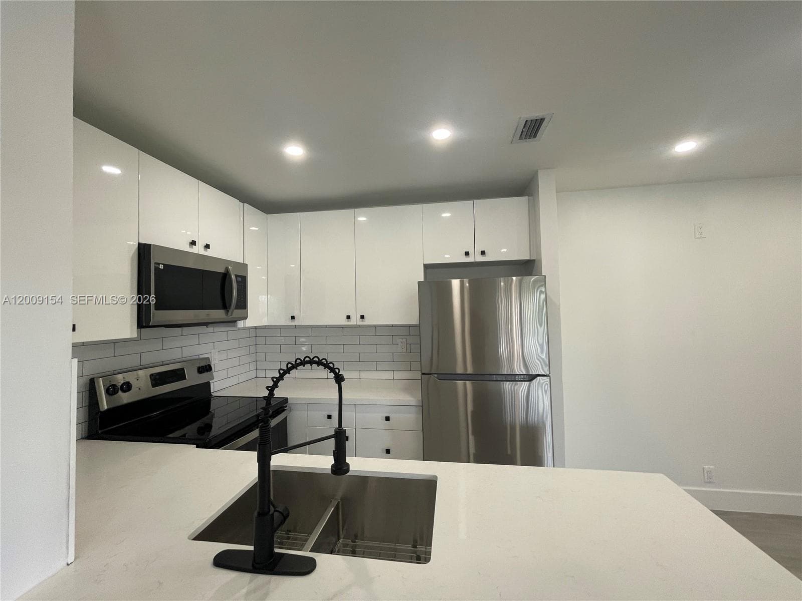 10016 Winding Lake Rd # 202, Sunrise FL 33351 photo 5