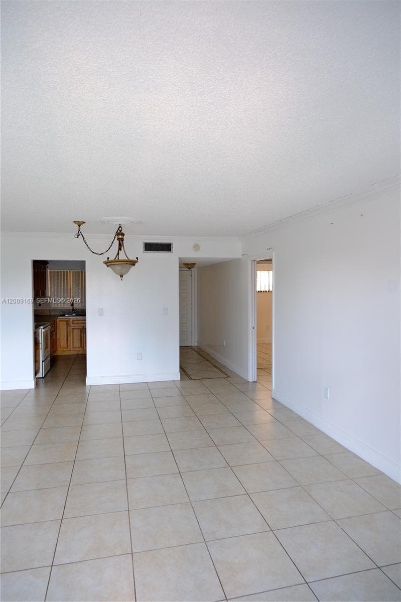 650 NE 149th St # 505F, Miami FL 33161 photo 4