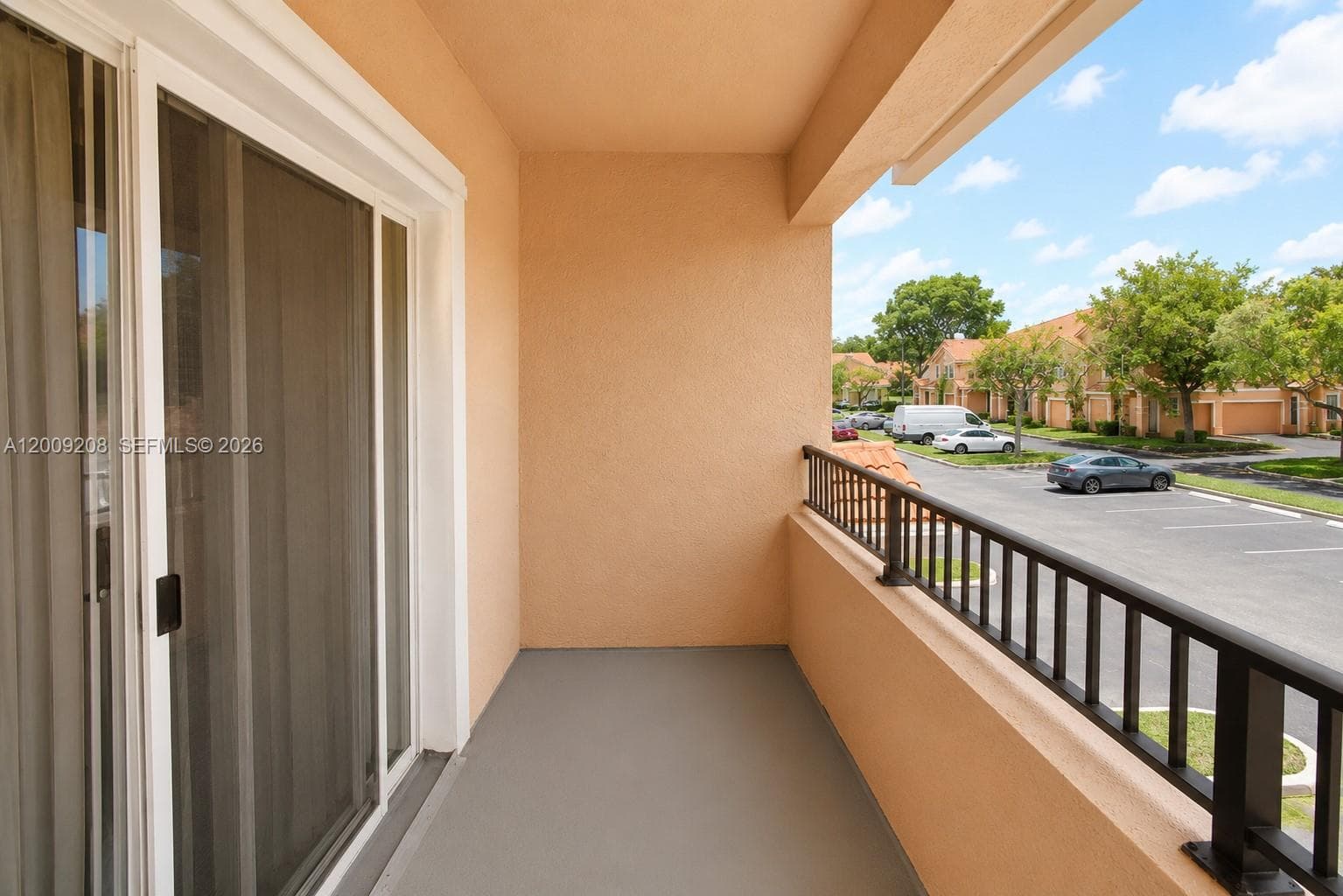 1002 Belmont Ln # 1002, North Lauderdale FL 33068 photo 3