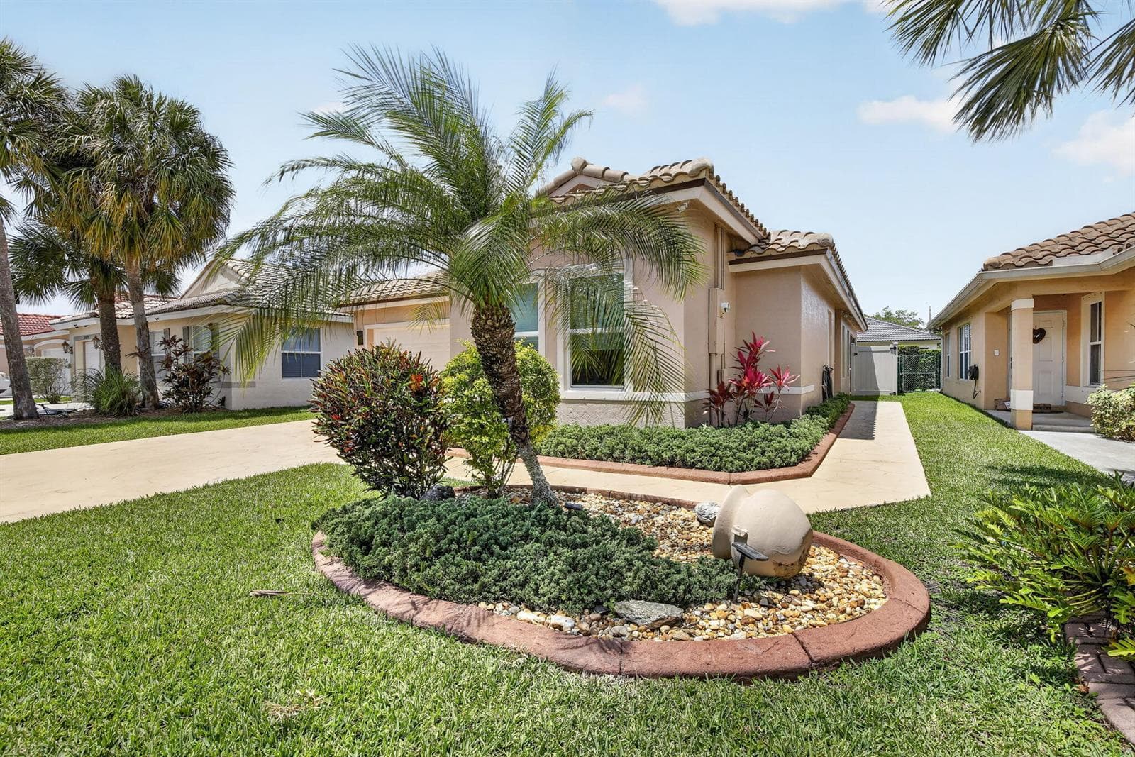 20869 NW 17th Street, Pembroke Pines FL 33029 photo 3