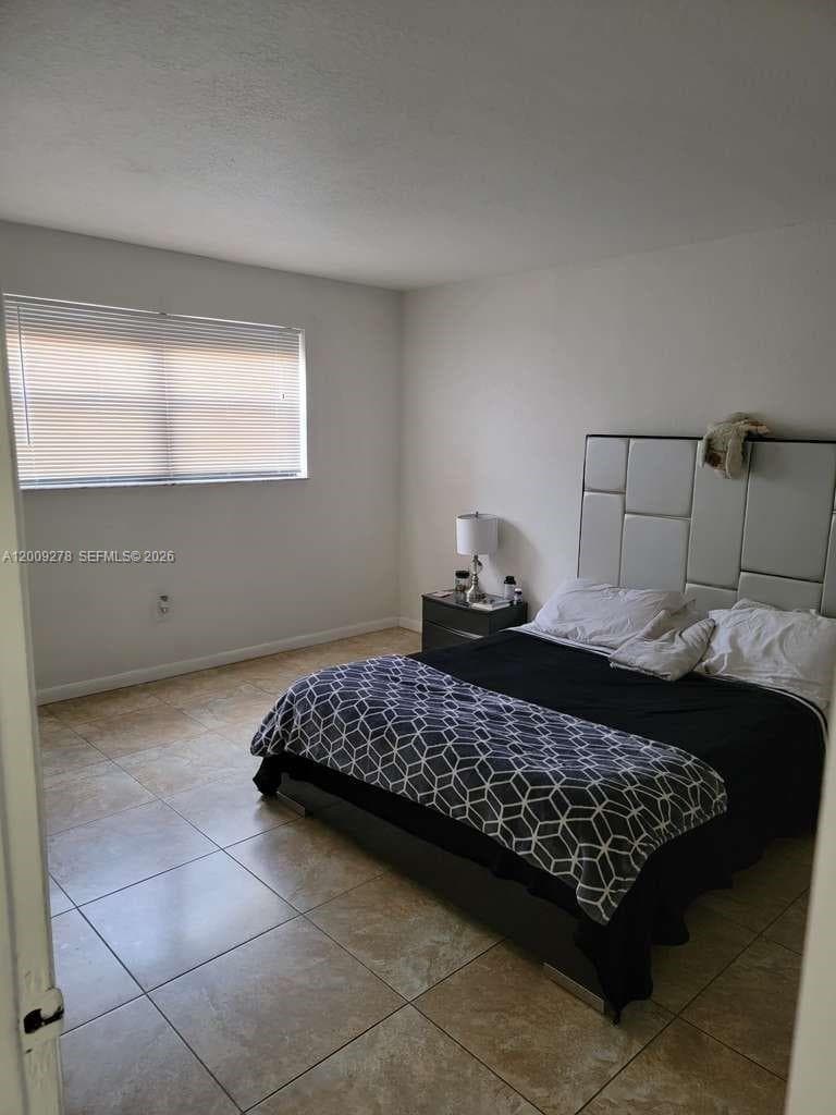 8425 NW 8th St # 306, Miami FL 33126 photo 5