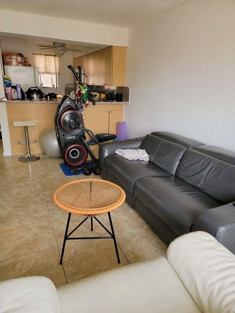 8425 NW 8th St # 306, Miami FL 33126 photo 4