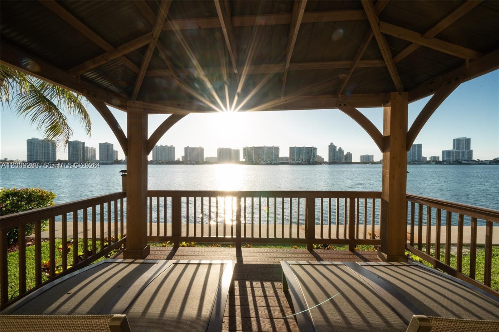18100 N Bay Rd # 504, Sunny Isles Beach FL 33160