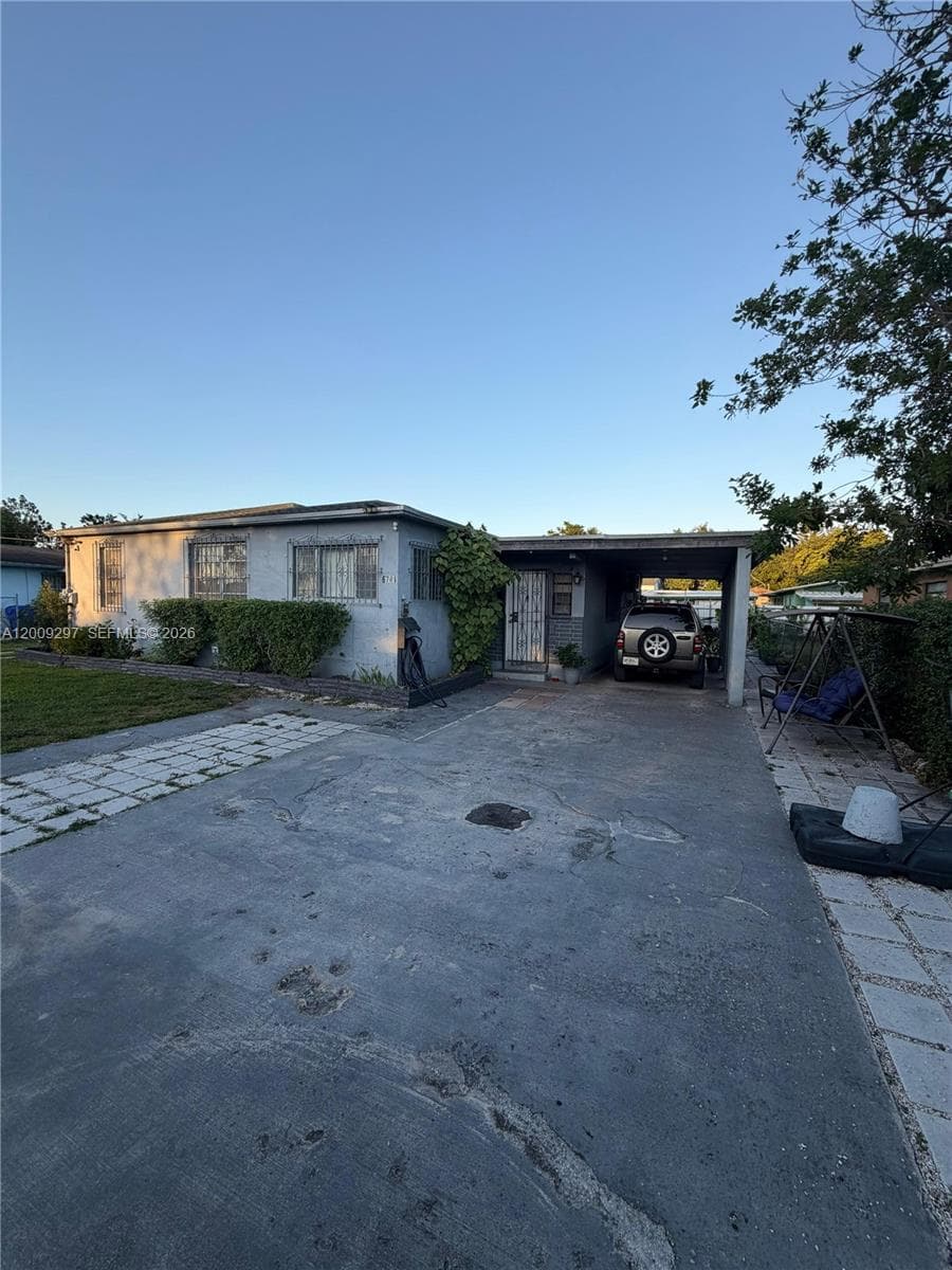 6741 NW 6th Ct, Miami FL 33150 photo 3