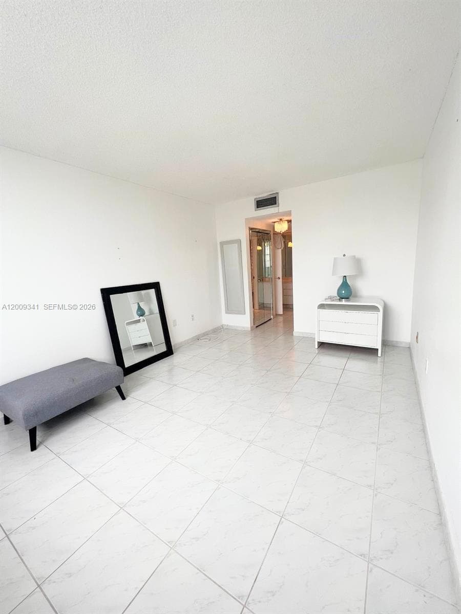 300 Bayview Dr # 915, Sunny Isles Beach FL 33160 photo 5