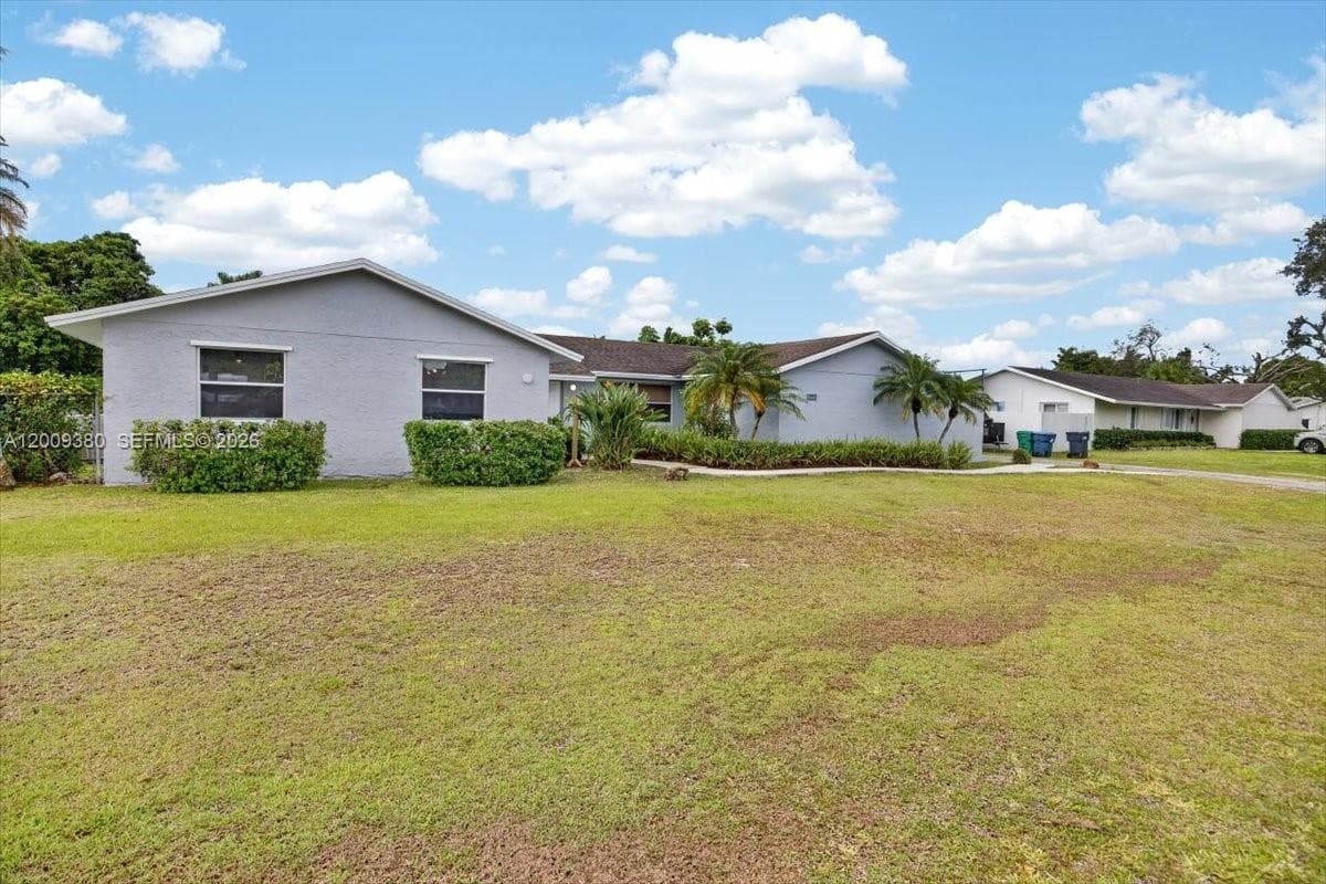 16040 SW 283rd St, Homestead FL 33033 photo 2