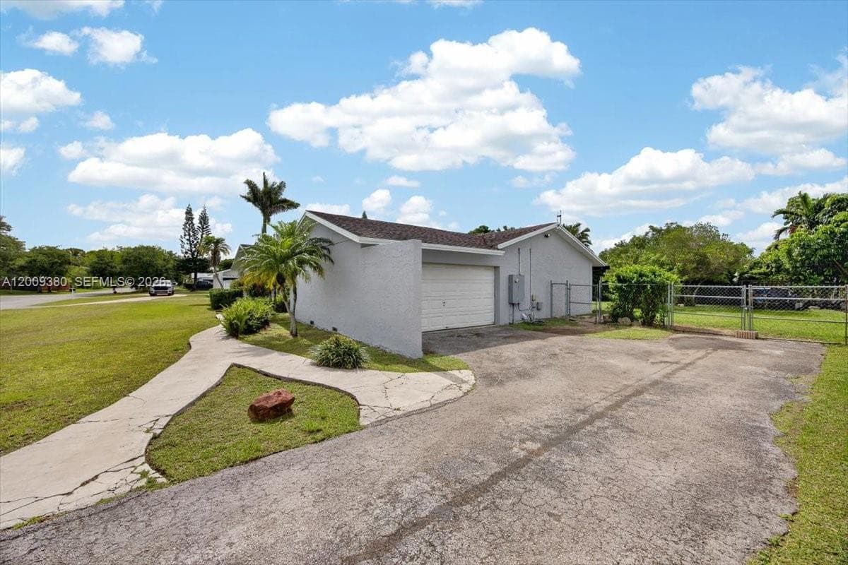 16040 SW 283rd St, Homestead FL 33033 photo 5