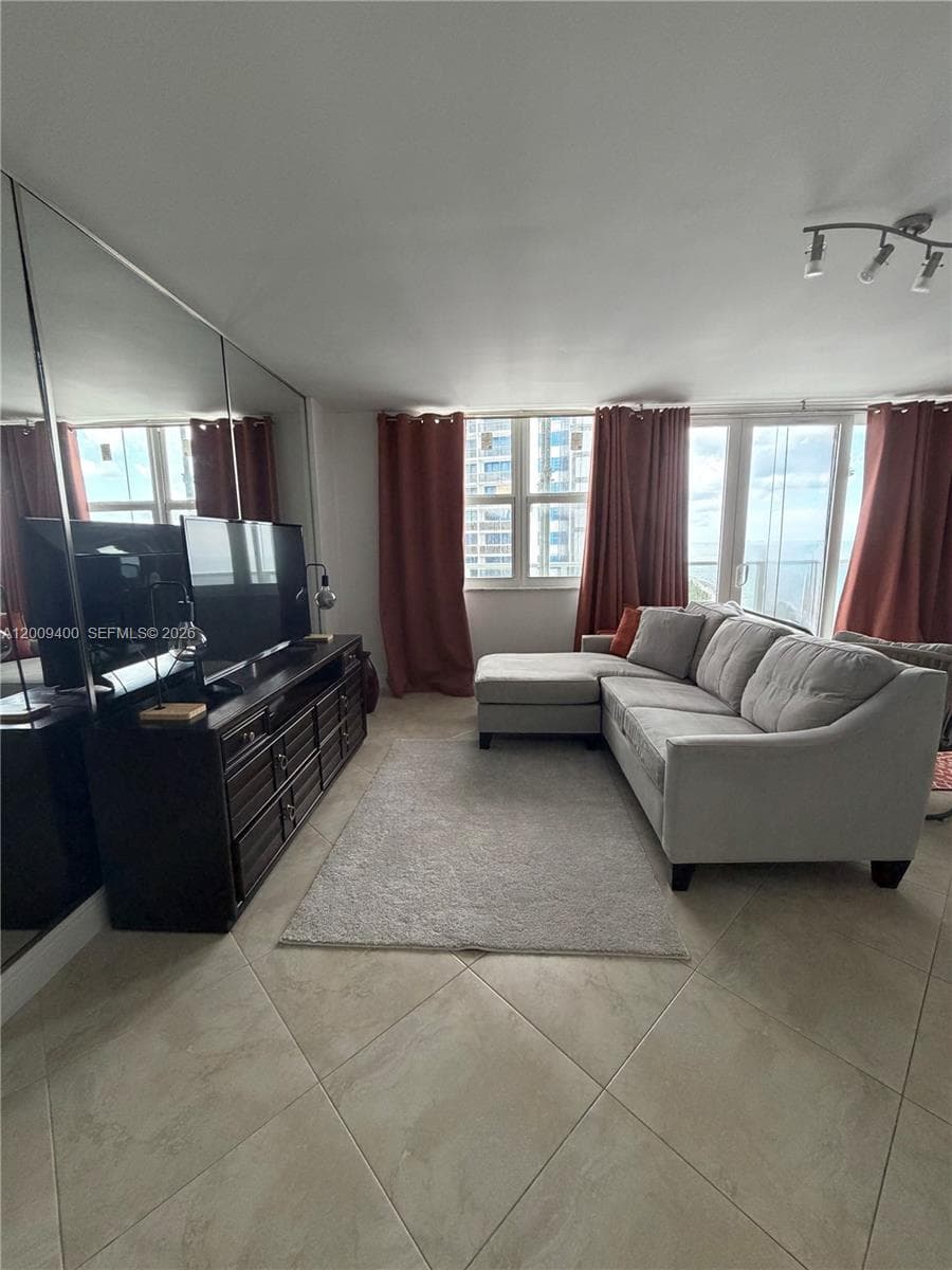 3180 S Ocean Dr # 1705, Hallandale Beach FL 33009 photo 5