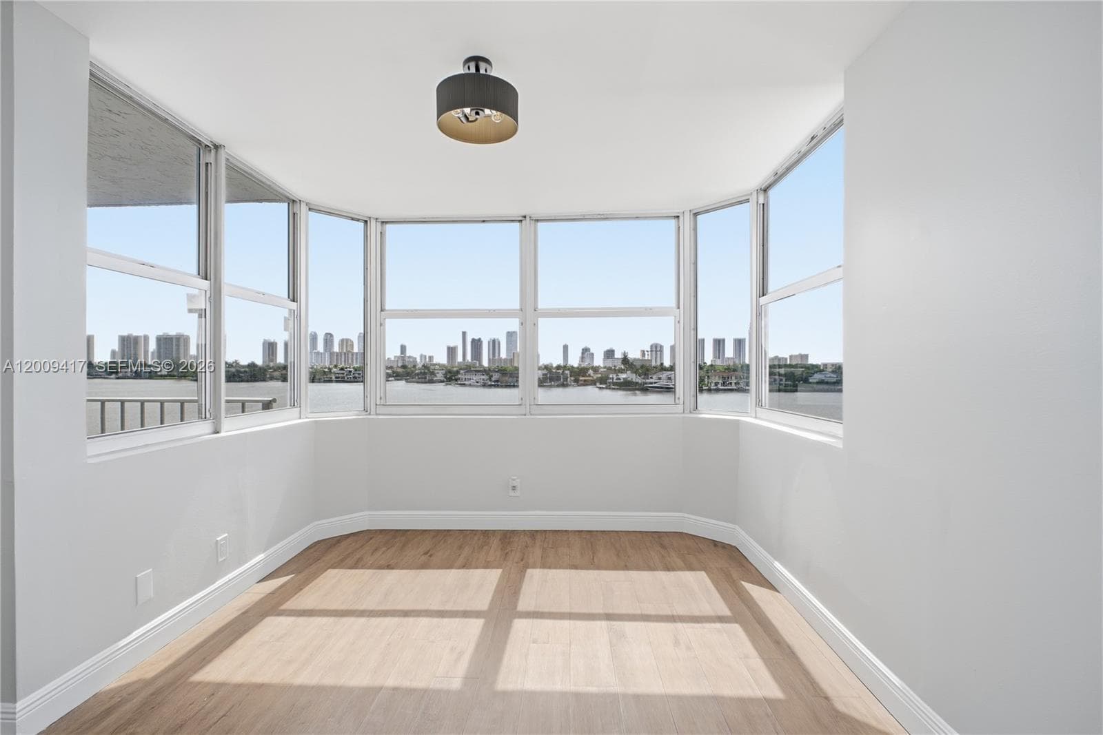 16570 NE 26th Ave # 5A, North Miami Beach FL 33160 photo 4