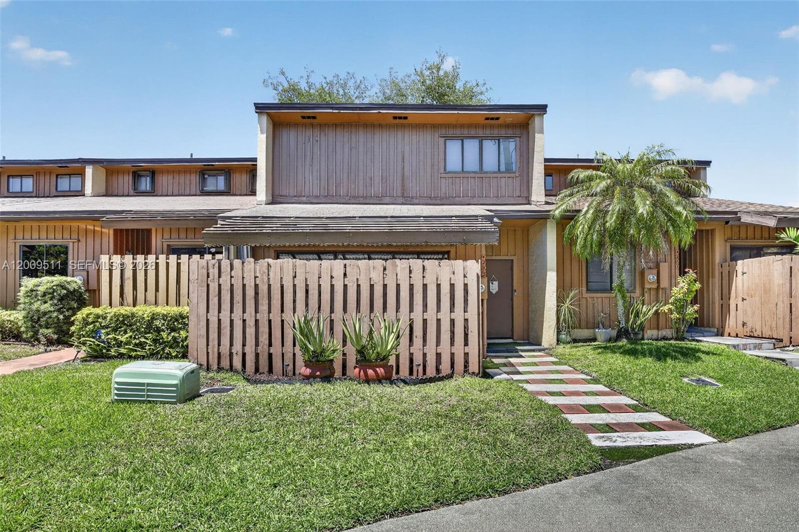 4283 S Pine Island Rd, Davie FL 33328 photo 3