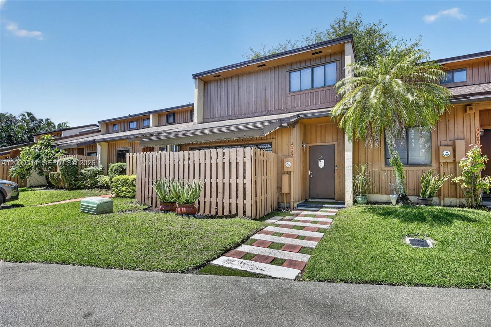 4283 S Pine Island Rd, Davie FL 33328 photo 4