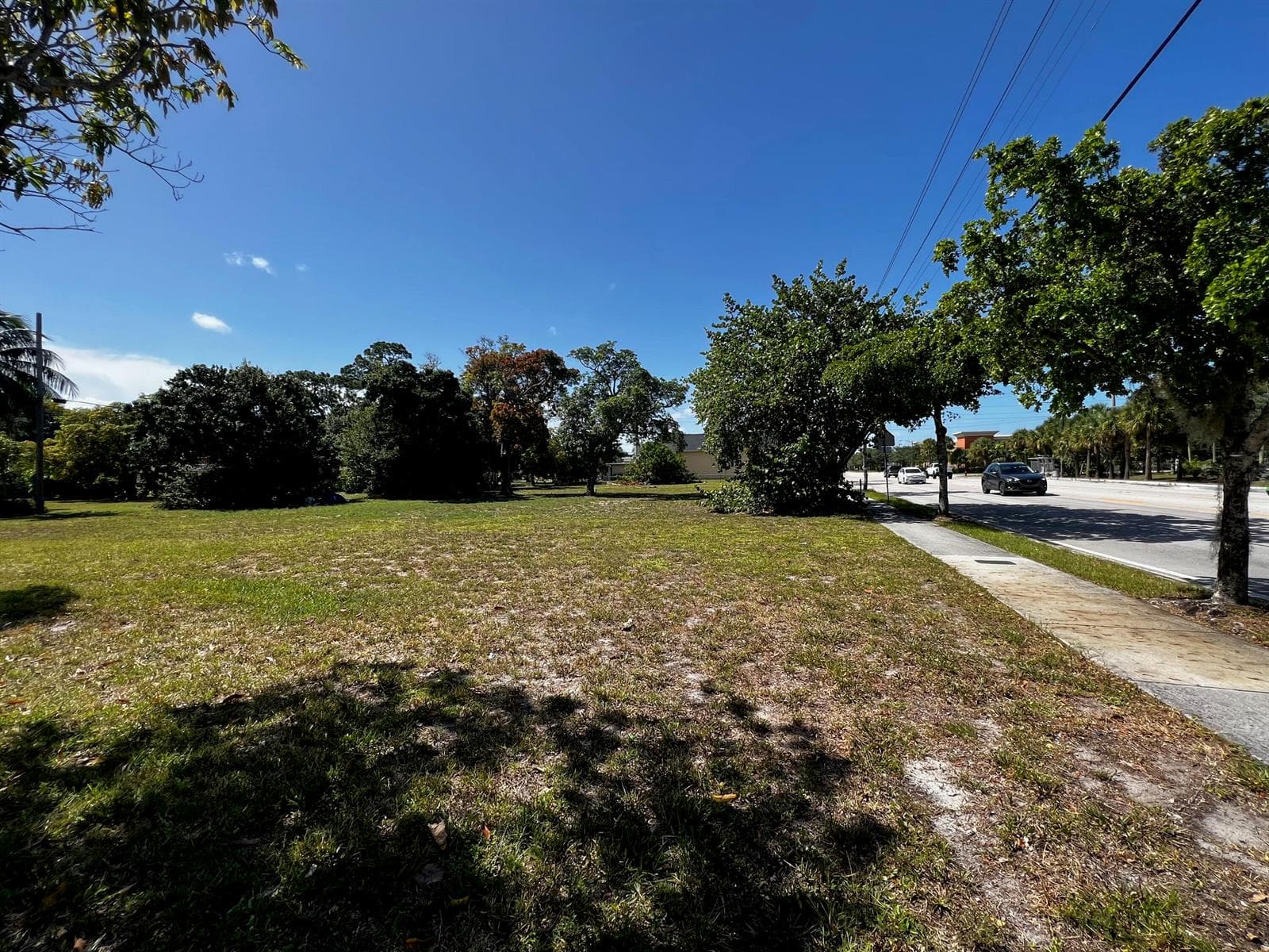 435 NW 7th Avenue, Fort Lauderdale FL 33311 photo 2