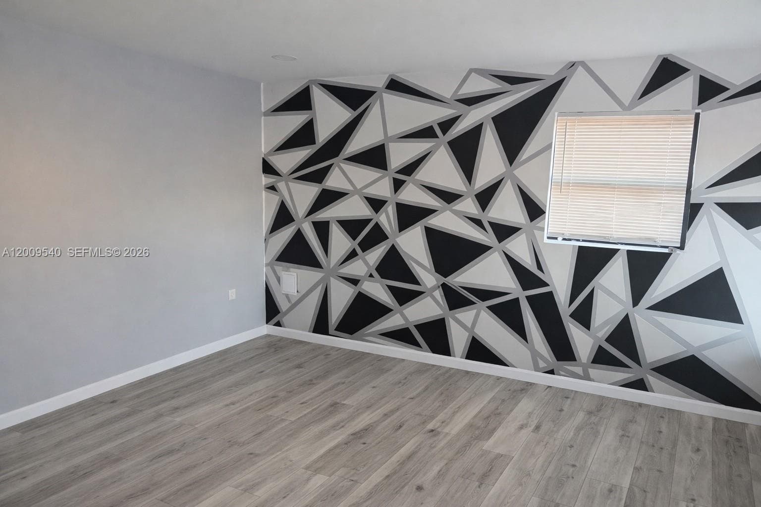 1822 N Dixie Hwy, Hollywood FL 33020 photo 2