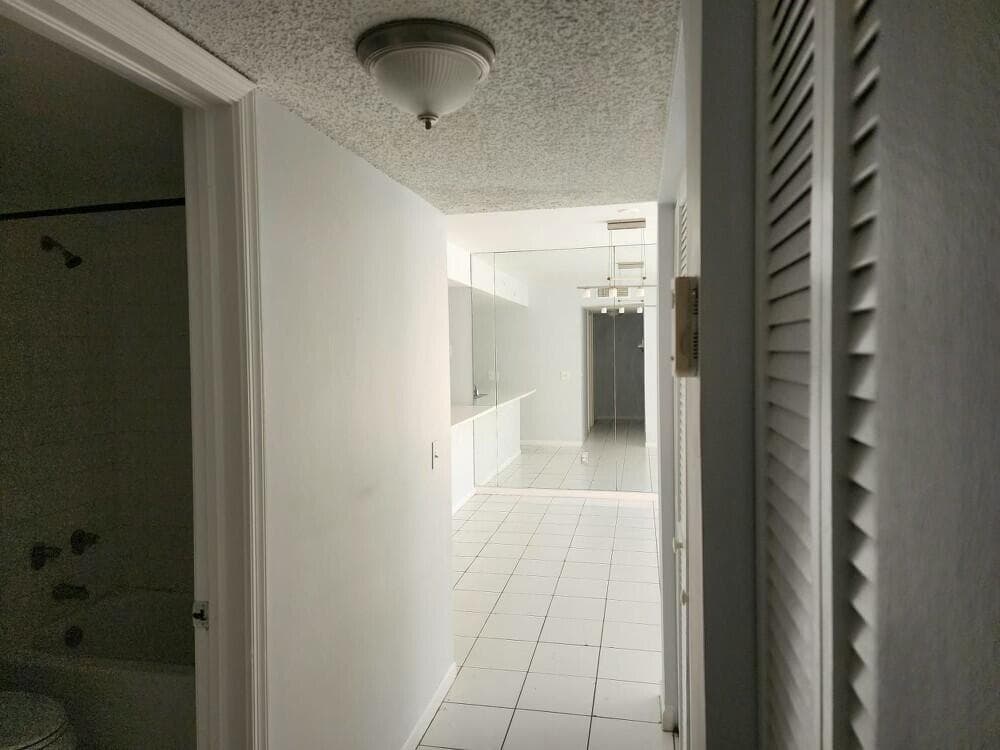 176 Waterside Drive, Hypoluxo FL 33462 photo 4