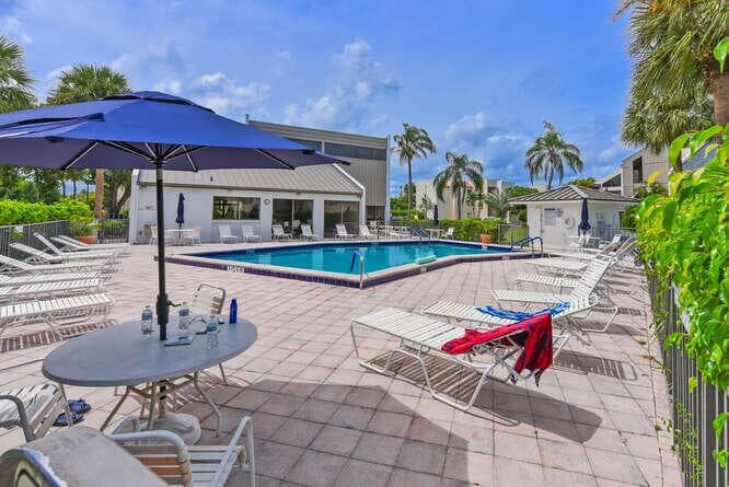 1605 S Us Highway 1, Jupiter FL 33477 photo 2