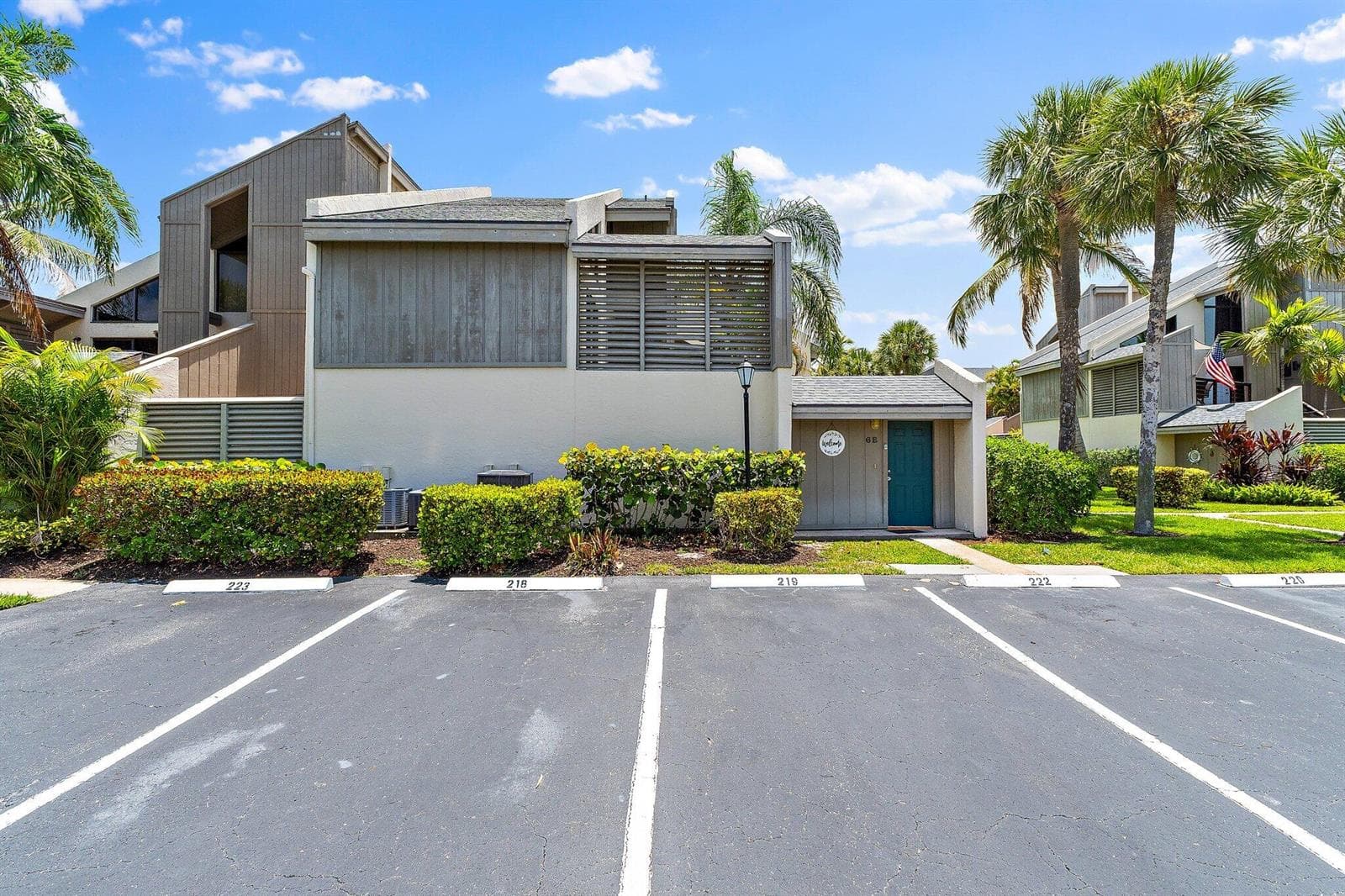 1605 S Us Highway 1, Jupiter FL 33477 photo 3