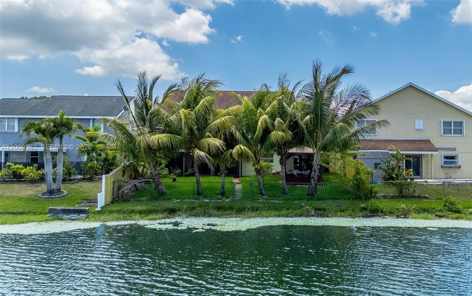 1001 SW 100th Ter, Pembroke Pines FL 33025 photo 3