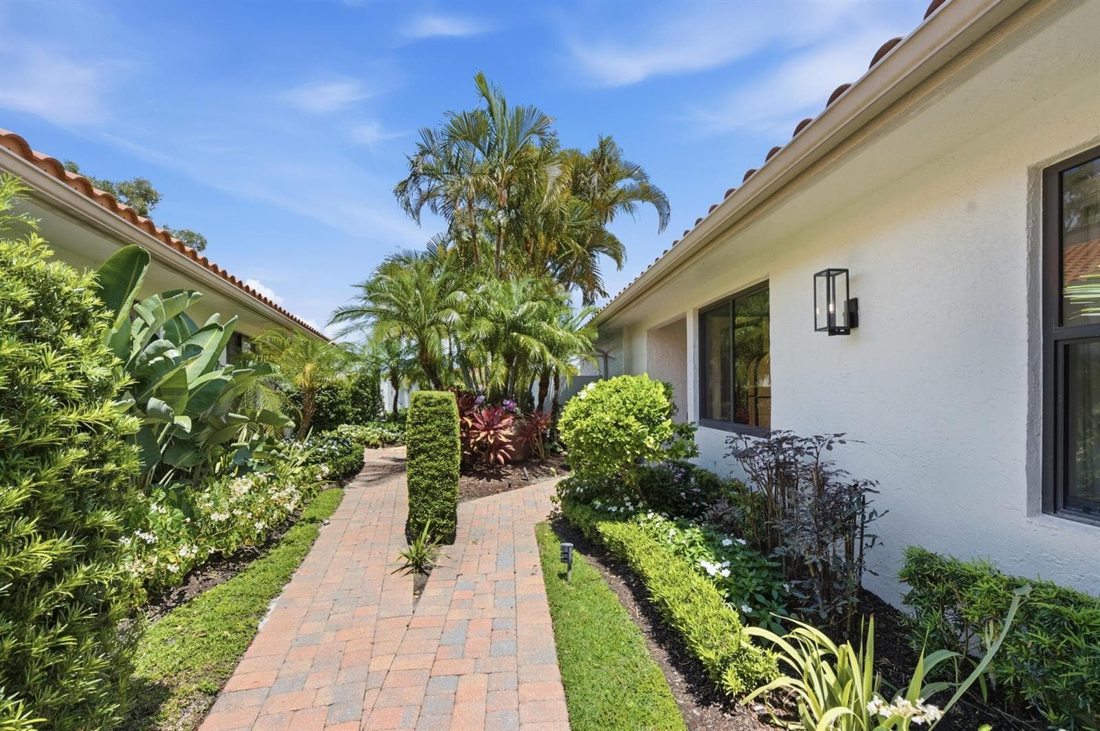 2552 Sheltingham Drive, Wellington FL 33414 photo 3