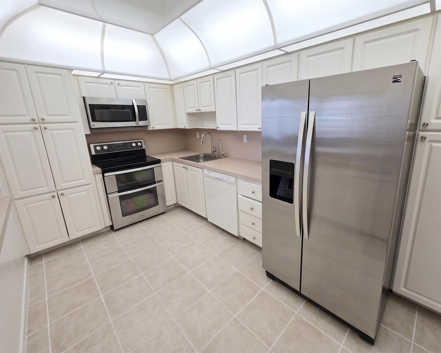 19390 Collins Avenue # 1622, Sunny Isles Beach FL 33160 photo 2