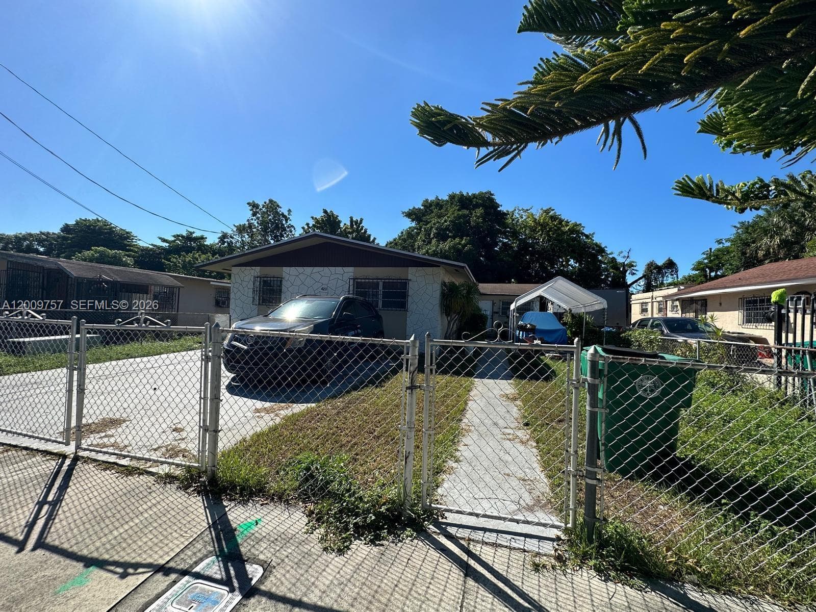 420 NW 32nd St, Miami FL 33127