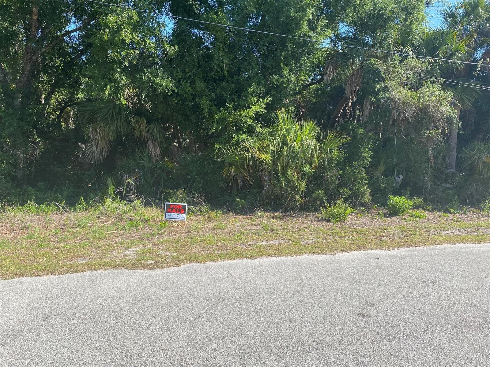 000 April Avenue, North Port FL 34288 photo 2