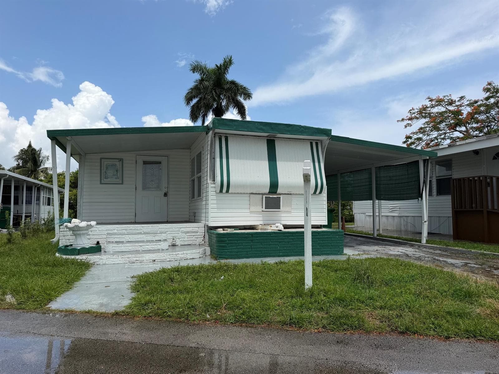 1670 SW 85th Avenue, Davie FL 33324