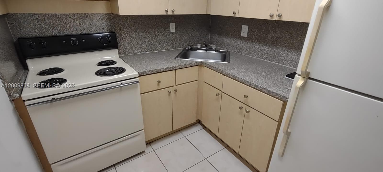 606 W 81st St # 309, Hialeah FL 33014 photo 5