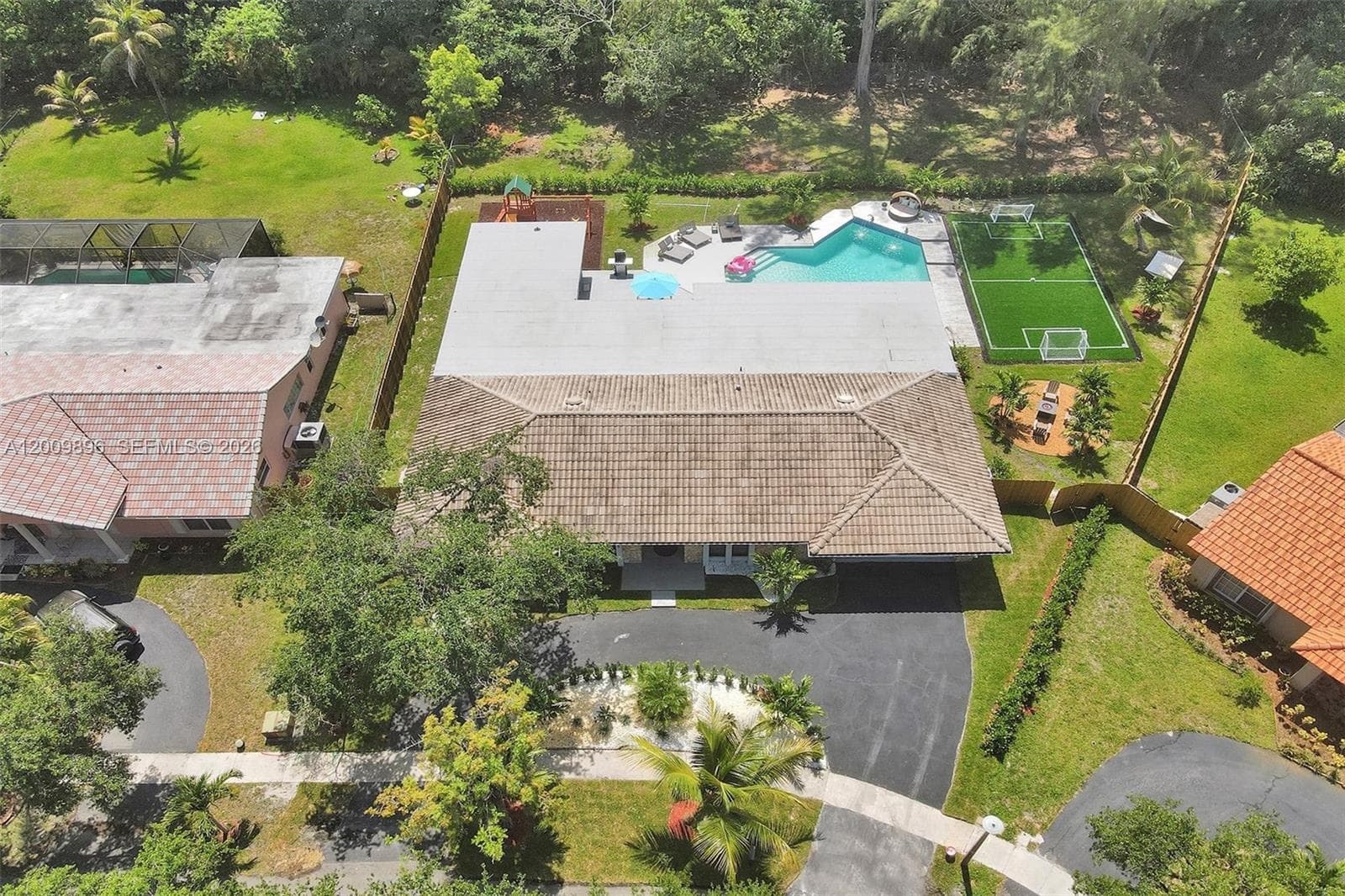 1960 SW 51st Ter, Plantation FL 33317 photo 2