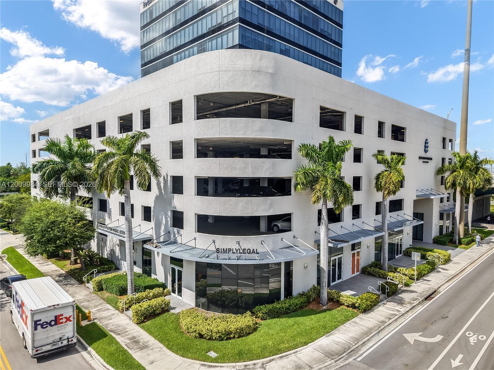 20200 W Dixie Hwy 1208 Hwy, Miami FL 33180 photo 2