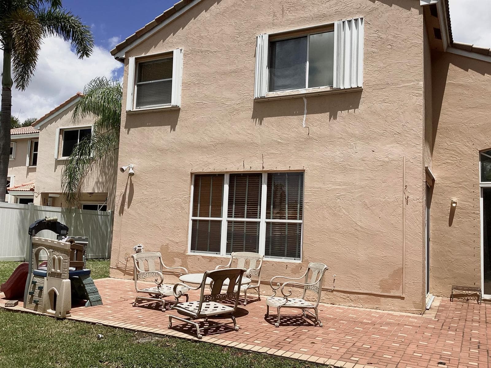 19440 SW 2nd Street, Pembroke Pines FL 33029 photo 5