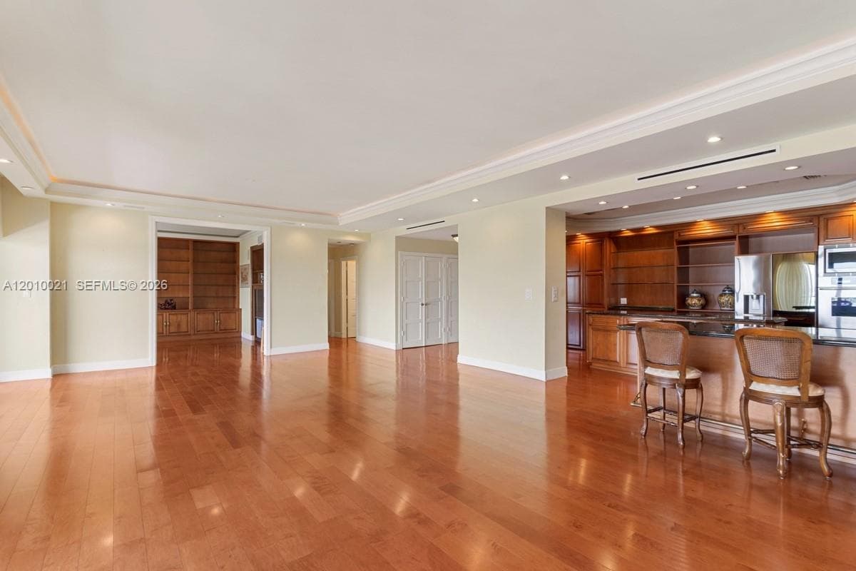 1800 NE 114th St, Miami FL 33181 photo 5