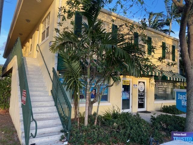 135 NW 5th Avenue # 3, Delray Beach FL 33444 photo 2
