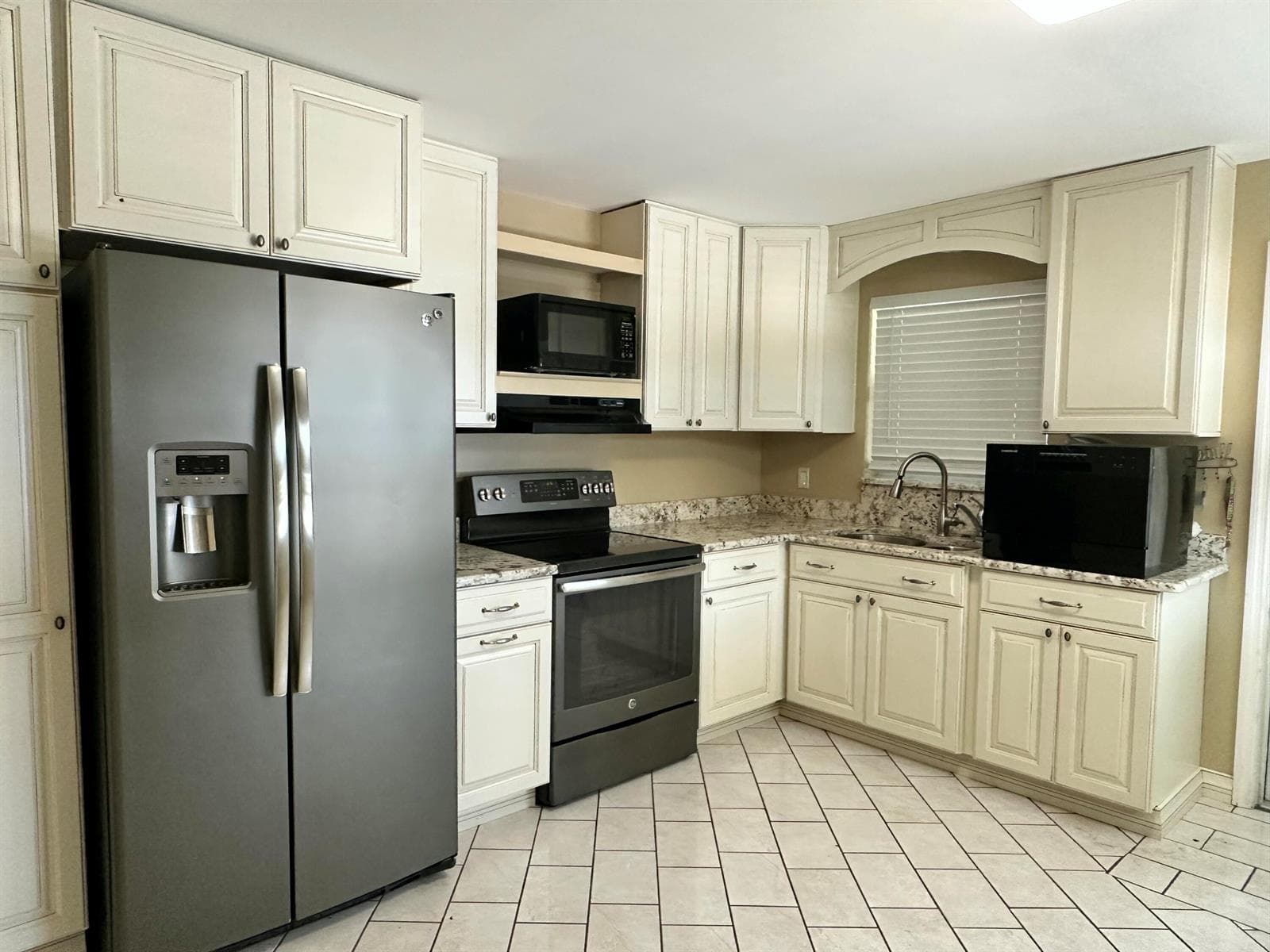 1005 NW 5th Street, Okeechobee FL 34972 photo 3