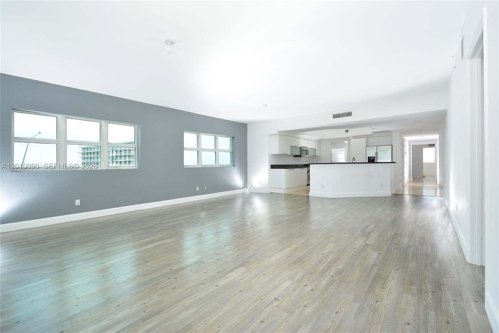 14951 Royal Oaks Ln # 1609, North Miami FL 33181 photo 4
