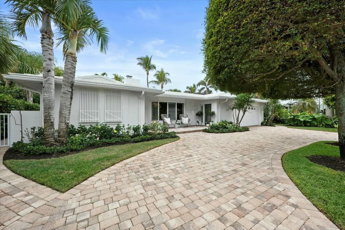 232 Cove Place, Jupiter FL 33469 photo 2
