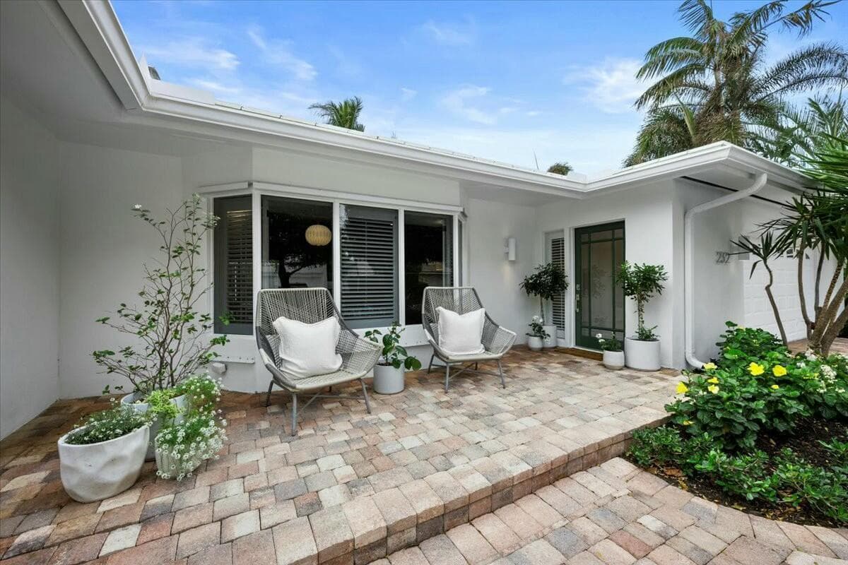 232 Cove Place, Jupiter FL 33469 photo 4
