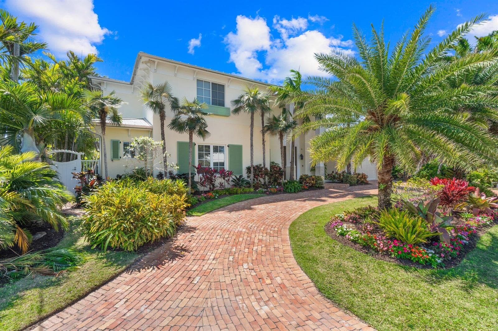 2870 NE 24th Place, Fort Lauderdale FL 33305 photo 2