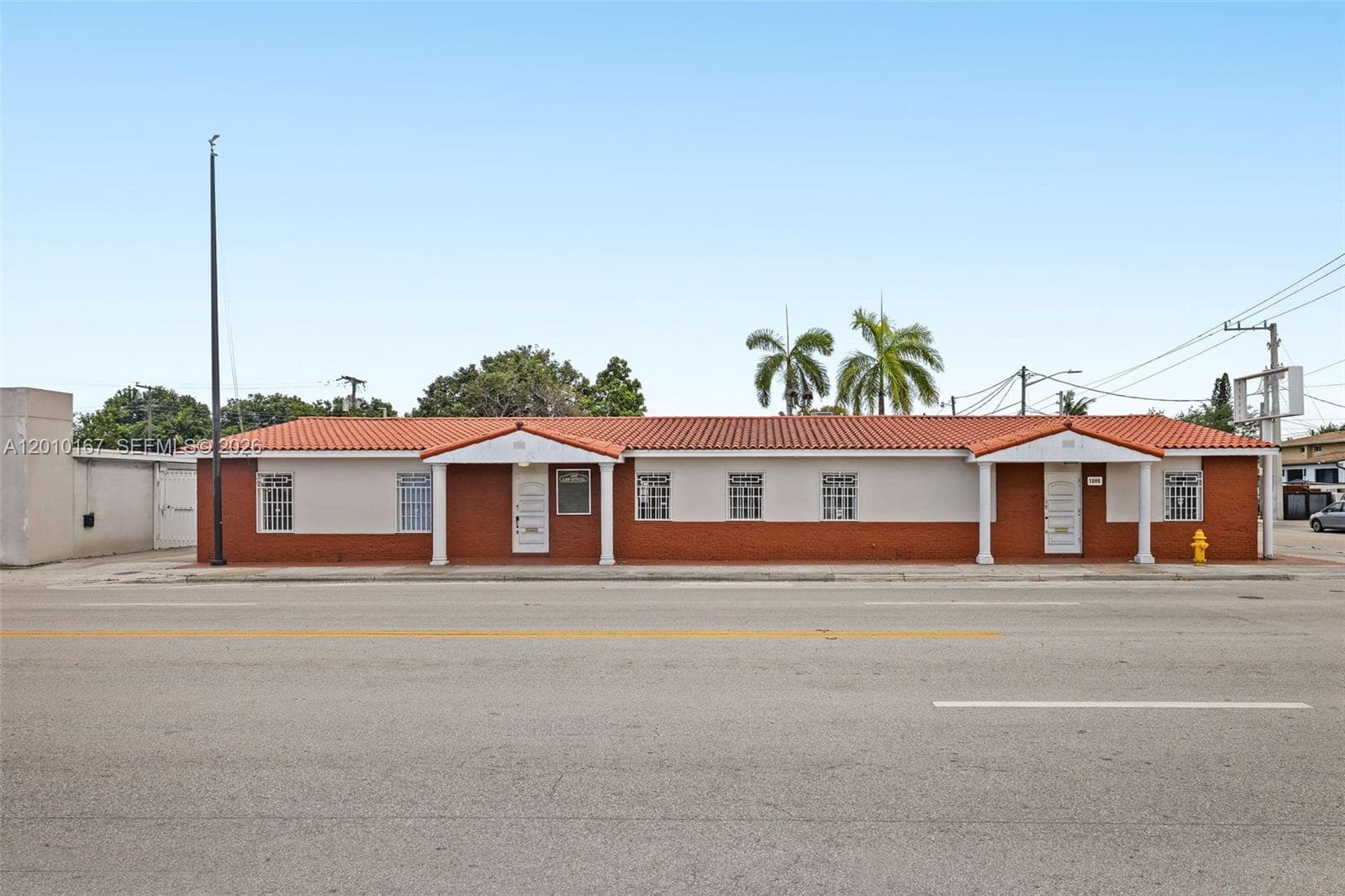 1888 NW 7th St, Miami FL 33125