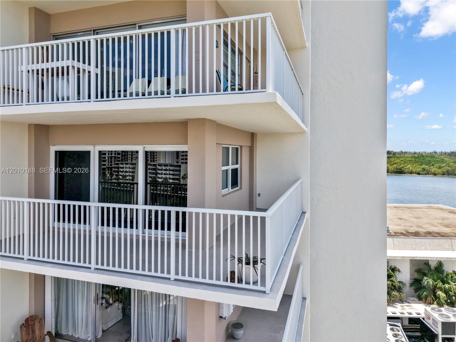 300 Bayview Dr # 605, Sunny Isles Beach FL 33160 photo 5