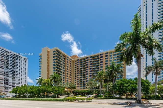 2501 S OCEAN DR # 637, Hollywood, FL 33019