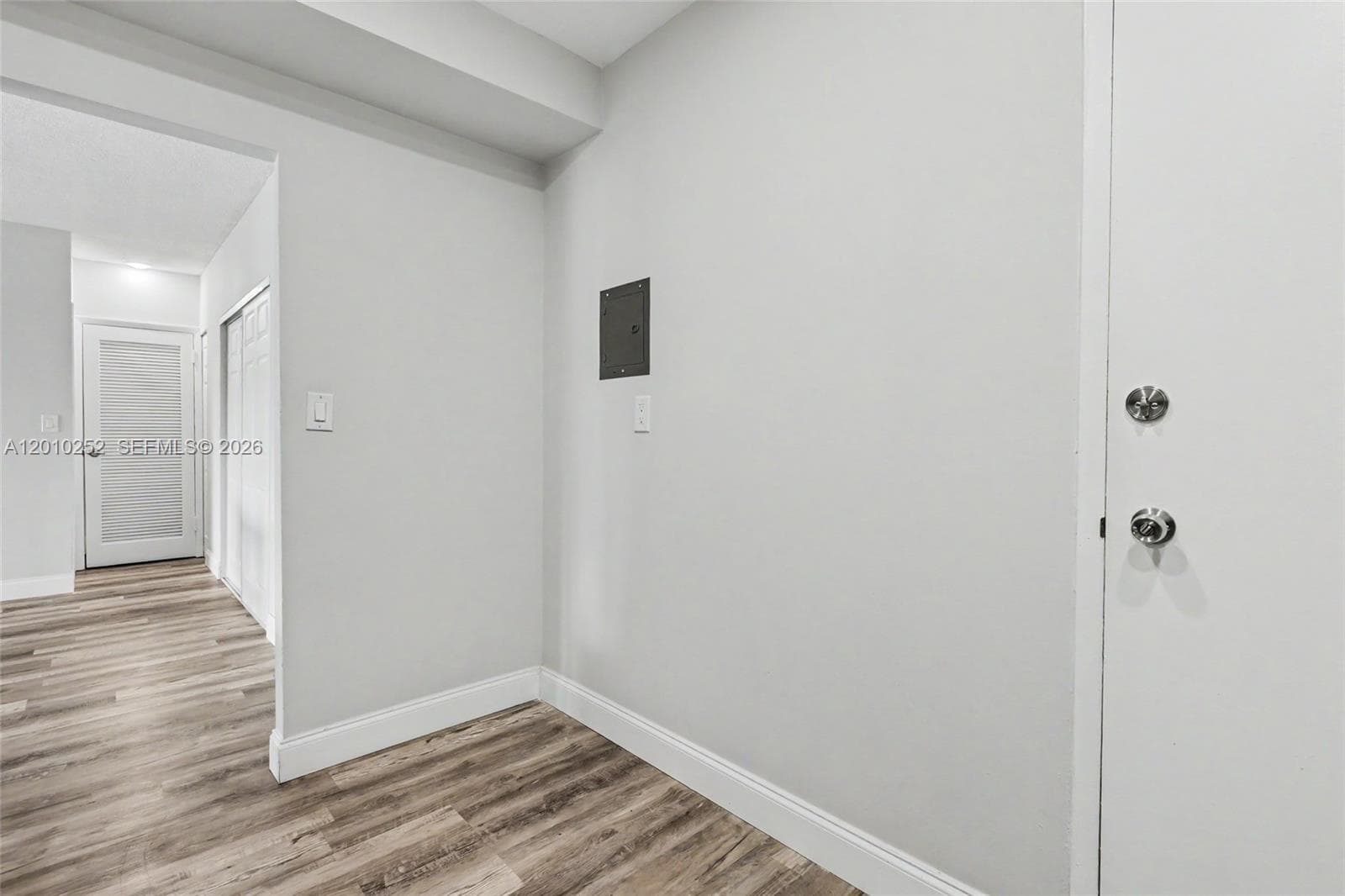 500 Bayview Dr # 727, Sunny Isles Beach FL 33160 photo 2