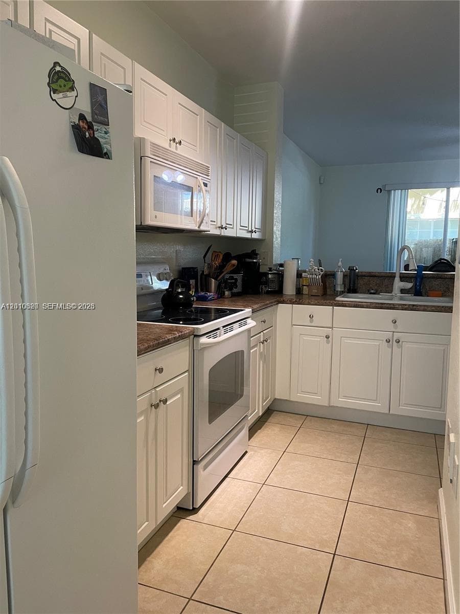 9353 SW 227th St # 21, Cutler Bay FL 33190 photo 4