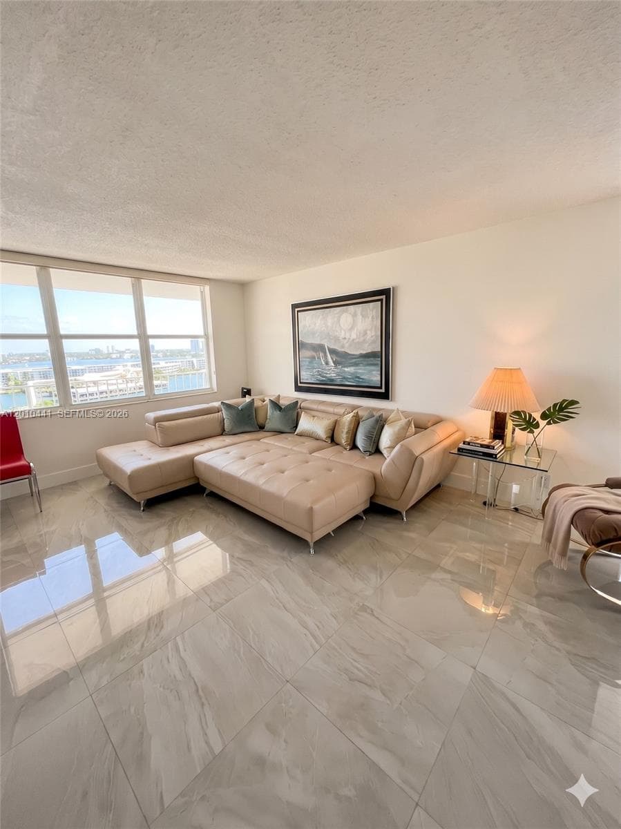 18151 NE 31st Ct # 1417, Aventura FL 33160 photo 2