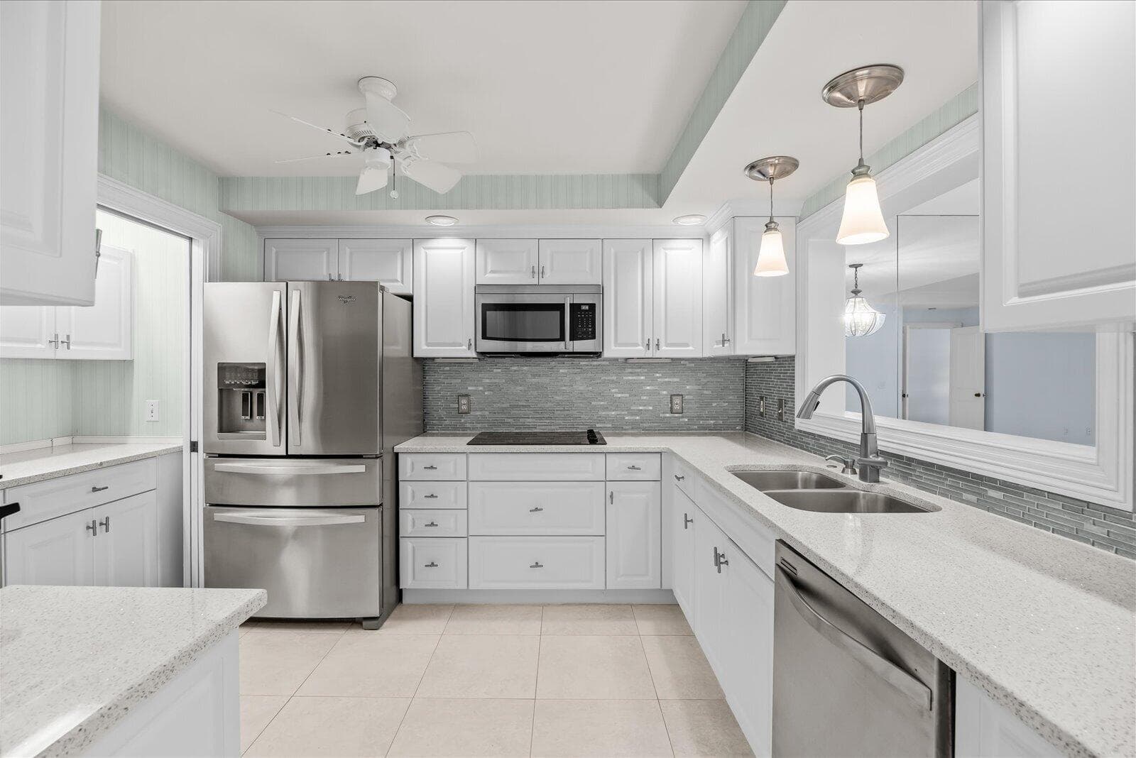 1903 Bay Road # 206, Vero Beach FL 32963 photo 3
